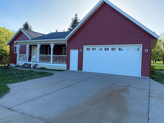 3rd image of 1300 Hillton Rd