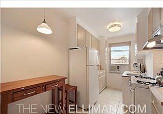 3rd image of 475 Franklin D Roosevelt Dr #L2001