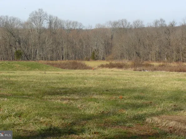 7157 Stump Rd, Pipersville, PA 18947