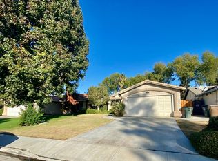 8322 Ipswich Way, Bakersfield, CA 93311