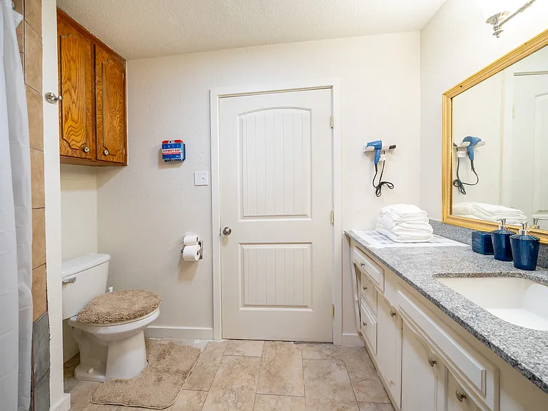 1109 Jordan Dr — Photo 13