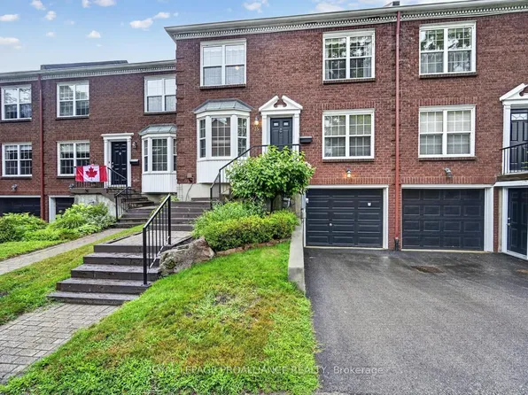 25 Country Club Pl, Brockville, ON K6V 6T8