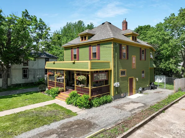 609 N Cascade St, Osceola, WI 54020