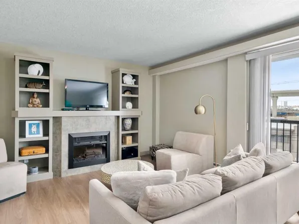 1908 S 11th Ave SW #403, Calgary, AB T3C 0N8