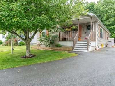 5 Lark Ln, Tiverton, RI, 02878