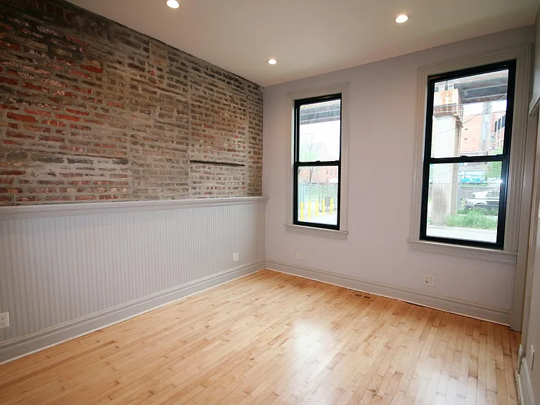 2862 W 21st St #1R — Photo 4