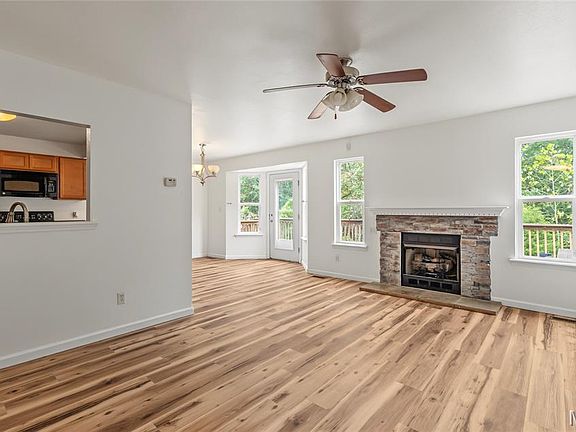 2nd image of 112 Kale Ct