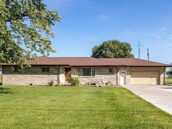 742 E Perry St, Paulding, OH 45879