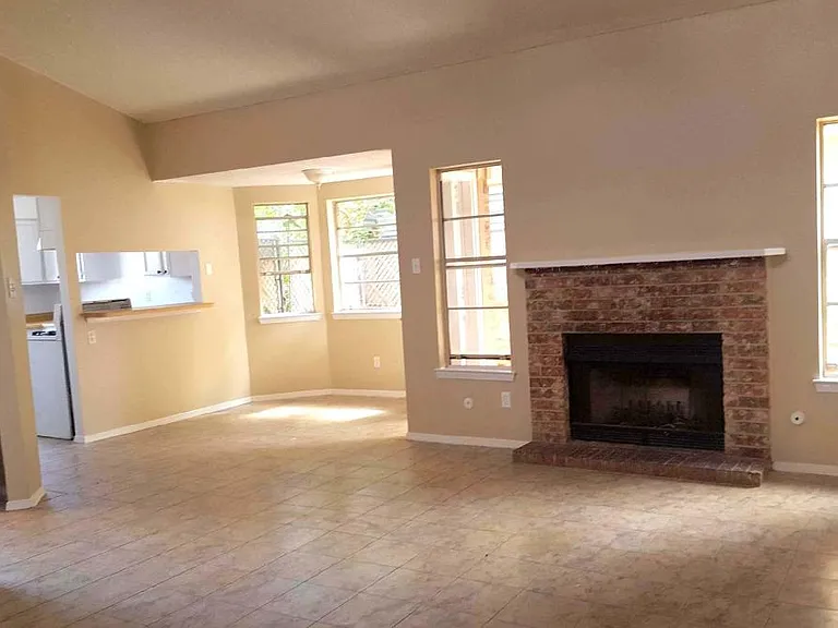 10909 Casey Stengel Pl — Photo 2