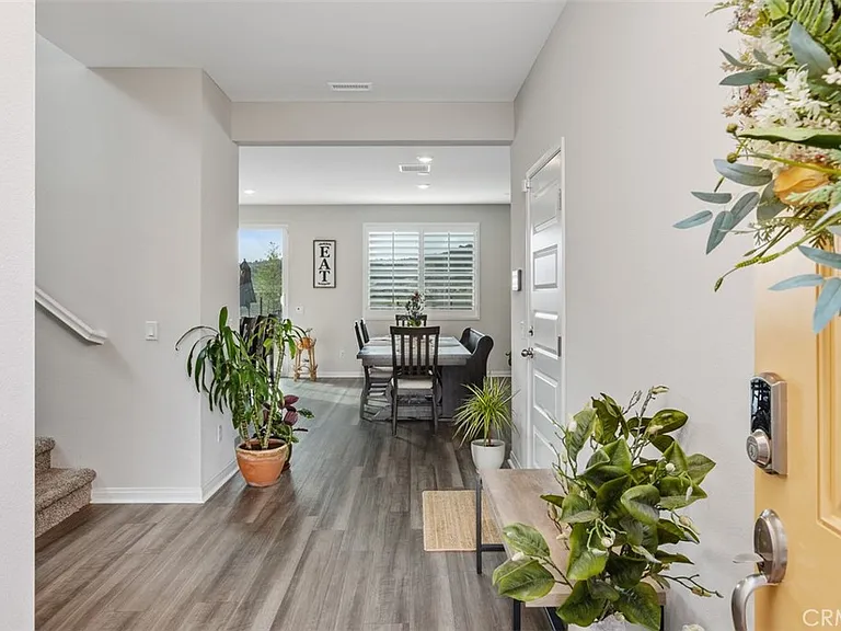 28427 Farm Creek Way — Photo 4