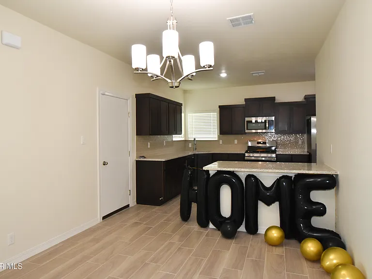 902 Bromyard Dr — Photo 33