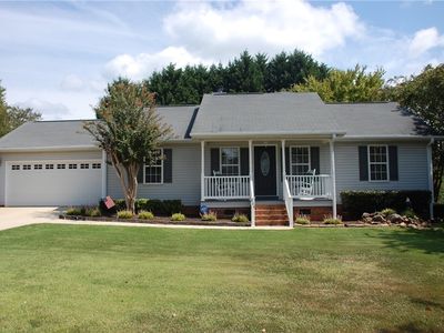 111 Mikenah Ct, Easley, SC, 29640