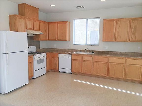 4th image of 10141 Stone Oak Ct #0