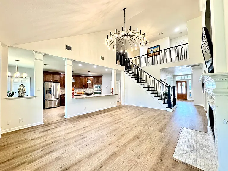 2911 Dason Ledge — Photo 10