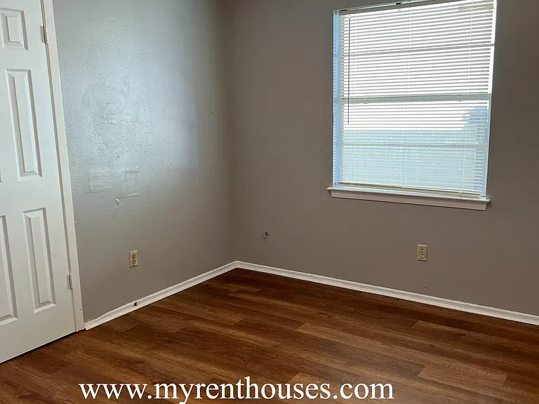 4293 Leland College Dr — Photo 8