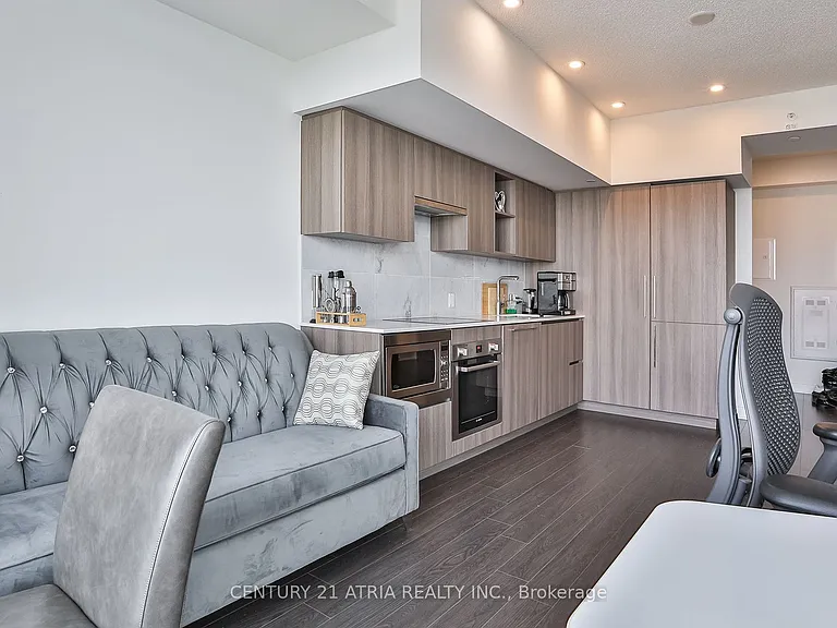 19 Bathurst St #3715 — Photo 6