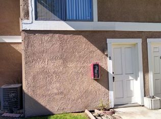 242 Grayson Way APT B, Upland, CA 91786