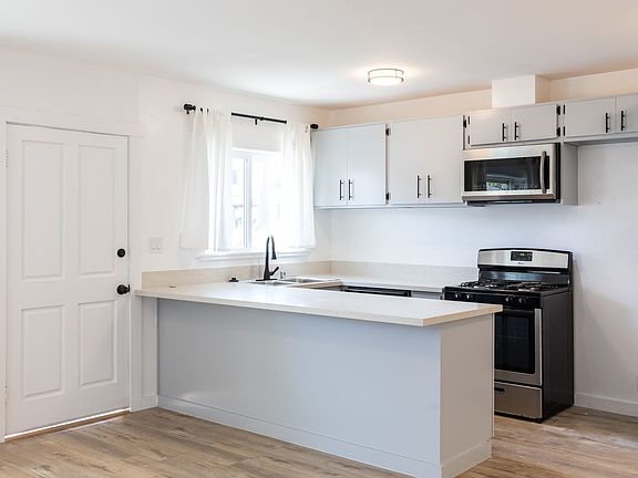 4th image of 10762 Massachusetts Ave #2