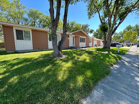 2nd image of 805 N Point Cir #B