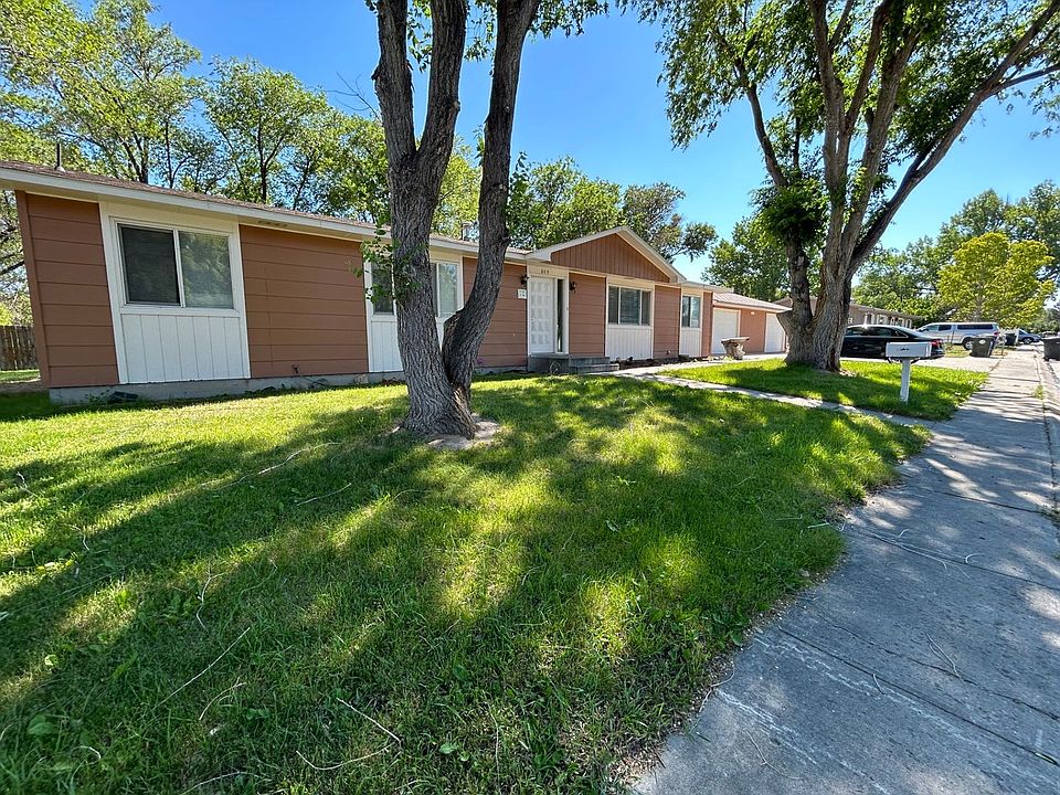 1st image of 805 N Point Cir #B