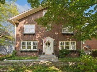 342 E Scranton Ave, Lake Bluff, IL 60044