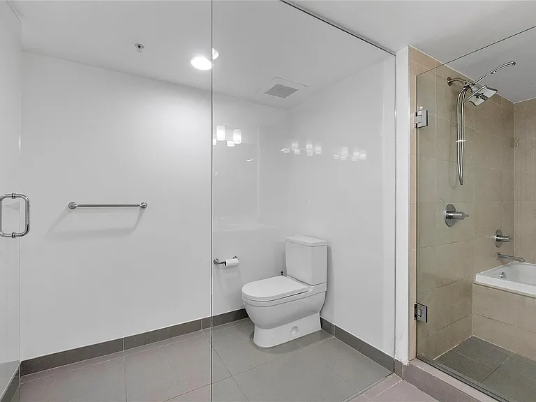 6620 Indian Creek Dr #315 — Photo 21