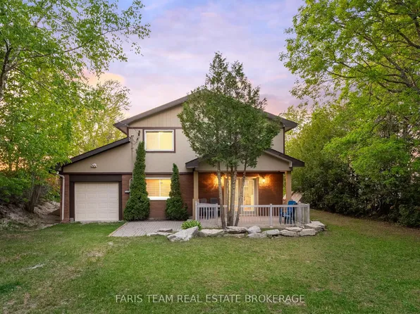 1787 Champlain Rd, Tiny, ON L9M 0B6
