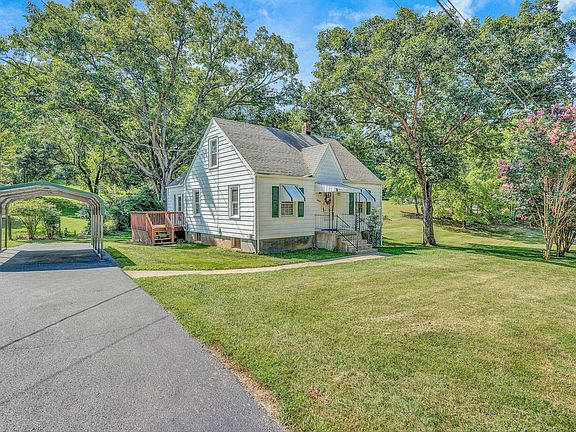2nd image of 5444 Crescent Blvd