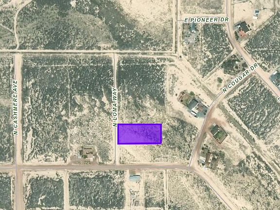 4th image of 1762 N Loma Way