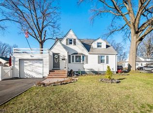 563 W Webster Ave, Roselle Park, NJ 07204