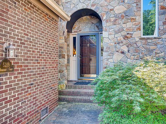 4th image of 5219 Windfern Ct