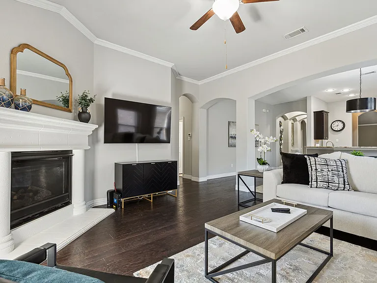 608 Knightsbridge Ln — Photo 16