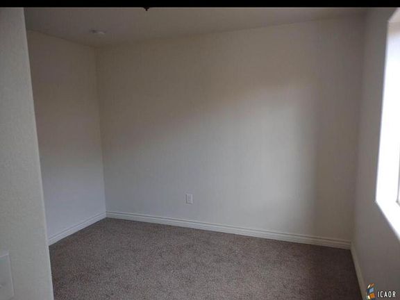 2nd image of 519 El Centro Ave #2