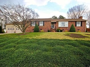 6416 Lakeway Dr, Mechanicsville, VA 23111