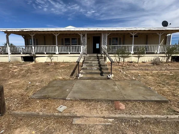 11086 Kelly St, Mojave, CA 93501