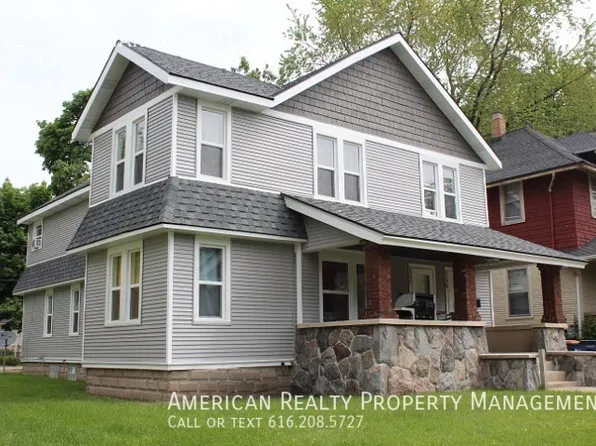 1227 Sherman St SE, Grand Rapids, MI 49506