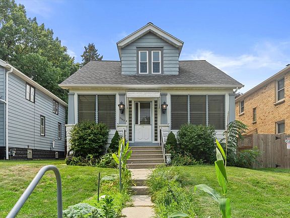 2nd image of 3745 S Whitnall AVENUE