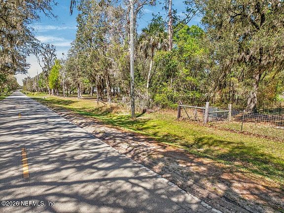 3rd image of 308 PALMETTO BLUFF Road