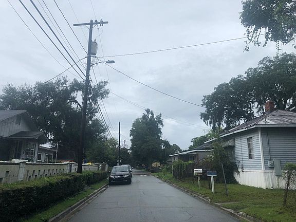 4th image of 315 Godsells St