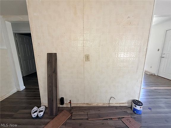 2nd image of 12716 Kadel Ave