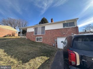 2468 Wharton Rd, York, PA 17402