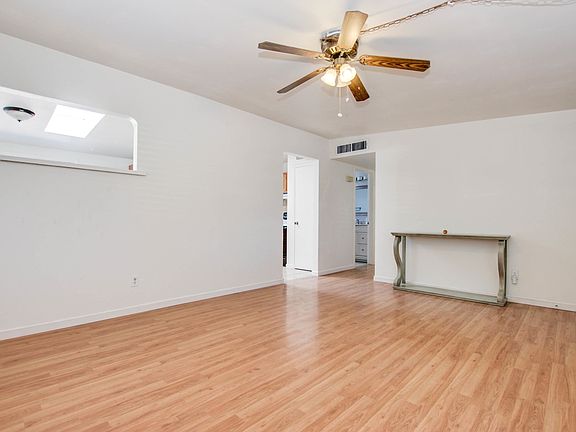 2nd image of 4950 N Sunrise Ave