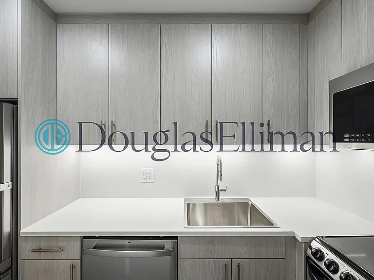 295 Park Ave S #6C — Photo 3