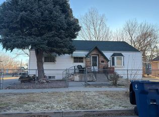 904 Carteret Ave, Pueblo, CO 81004