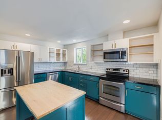 226 24th Ave E #B, Seattle, WA 98112