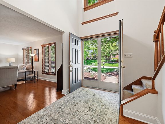3rd image of 4108 Jasmine Dr