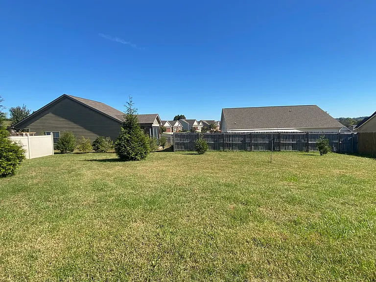 2162 Frewin Ct — Photo 4
