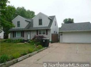 2470 Ridge Ln, Mounds View, MN 55112