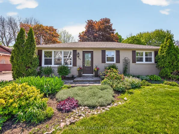 84 Park Dr, Whitchurch Stouffville, ON L4A 4T3