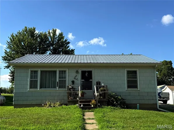 504 E Park St, Brashear, MO 63533